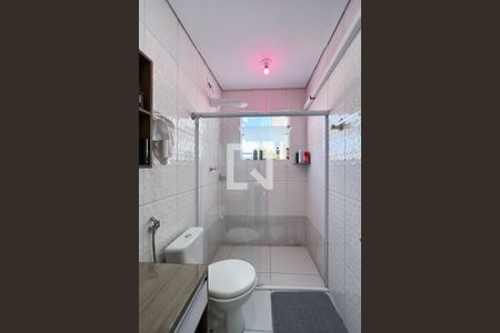 Casa à venda com 240m², 3 quartos e 1 vagaBanheiro da Suíte 2