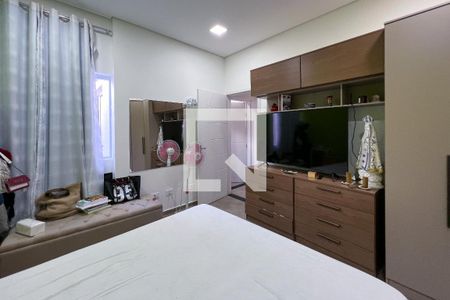 Casa à venda com 240m², 3 quartos e 1 vagaQuarto