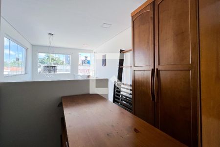 Casa à venda com 240m², 3 quartos e 1 vagaCorredor