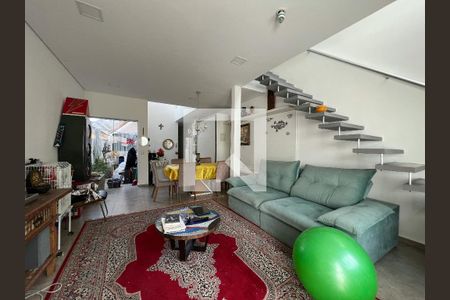 Sala de casa à venda com 3 quartos, 240m² em Vila Olímpia, São Paulo