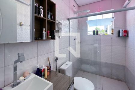 Casa à venda com 240m², 3 quartos e 1 vagaBanheiro da Suíte 2