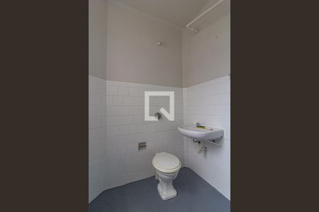 Banheiro de apartamento para alugar com 1 quarto, 44m² em São Francisco, Curitiba