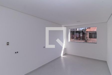 Quarto de casa para alugar com 1 quarto, 50m² em Vila União (zona Leste), São Paulo