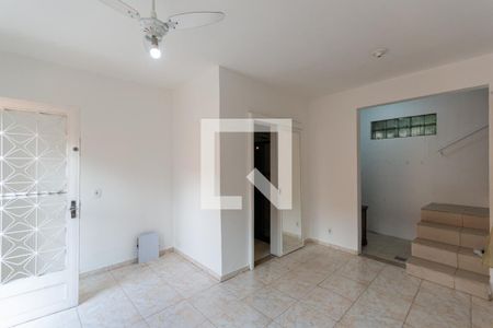 Casa para alugar com 70m², 2 quartos e sem vagaSala