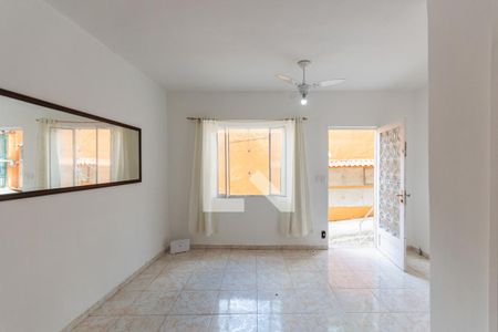 Casa para alugar com 70m², 2 quartos e sem vagaSala