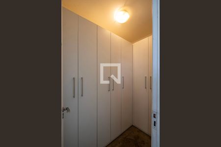 Apartamento para alugar com 67m², 2 quartos e 1 vagaÁrea de Serviço - Quarto