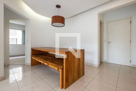 Sala de apartamento à venda com 2 quartos, 67m² em Vila Madalena, São Paulo