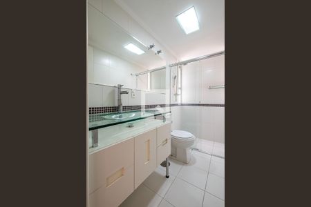 Apartamento para alugar com 67m², 2 quartos e 1 vagaBanheiro