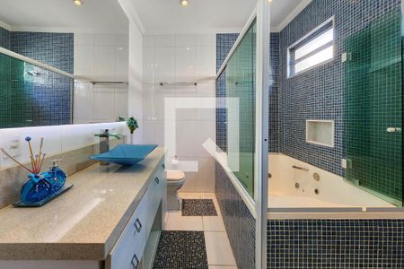 Casa à venda com 200m², 3 quartos e 2 vagas Casa à venda com 200m², 3 quartos e 2 vagasBanheiro da Suíte