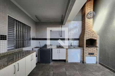 Casa à venda com 200m², 3 quartos e 2 vagas Casa à venda com 200m², 3 quartos e 2 vagasChurrasqueira