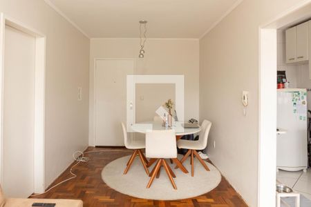 Sala de apartamento à venda com 1 quarto, 45m² em Petrópolis, Porto Alegre