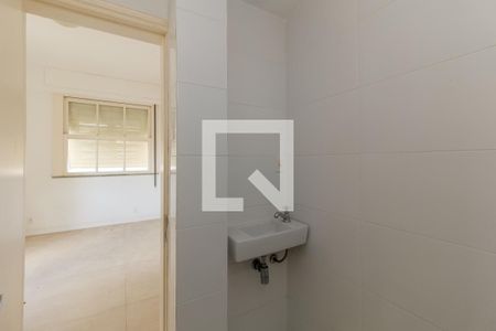 Apartamento para alugar com 68m², 2 quartos e sem vaga Apartamento para alugar com 68m², 2 quartos e sem vagaBanheiro da Suíte