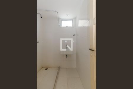 Banheiro Corredor de apartamento para alugar com 2 quartos, 68m² em Grajau, Rio de Janeiro