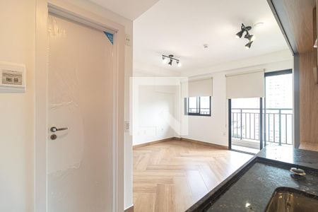 Cozinha de apartamento para alugar com 1 quarto, 25m² em Perdizes, São Paulo