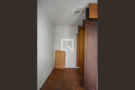 Casa à venda com 276m², 5 quartos e 5 vagasQuarto de Serviços