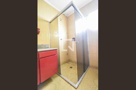 Casa à venda com 276m², 5 quartos e 5 vagasBanheiro 02