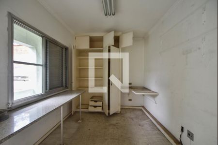 Casa à venda com 276m², 5 quartos e 5 vagasQuarto Edícula de Serviços Superior