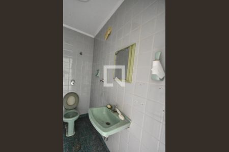 Casa à venda com 276m², 5 quartos e 5 vagasBanheiro 03