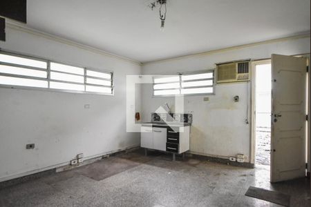 Casa à venda com 276m², 5 quartos e 5 vagasCozinha
