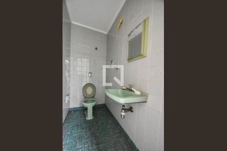 Casa à venda com 276m², 5 quartos e 5 vagasBanheiro 03