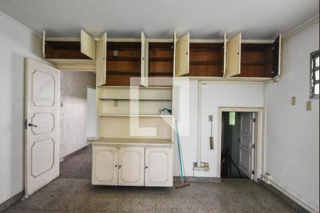 Casa à venda com 276m², 5 quartos e 5 vagasCozinha