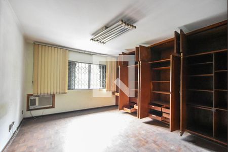 Casa à venda com 276m², 5 quartos e 5 vagasQuarto 02