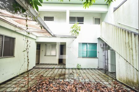 Casa à venda com 276m², 5 quartos e 5 vagasÁrea Externa