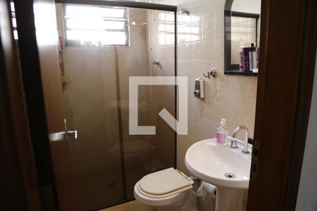 Casa para alugar com 278m², 3 quartos e 4 vagasBanheiro Social