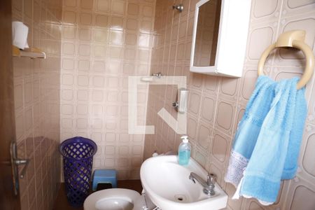 Casa para alugar com 278m², 3 quartos e 4 vagasBanheiro de Serviço