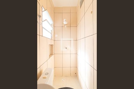 Banheiro de casa para alugar com 1 quarto, 28m² em Pompeia, São Paulo