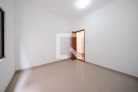 Quarto de casa à venda com 3 quartos, 220m² em Vila Talarico, São Paulo