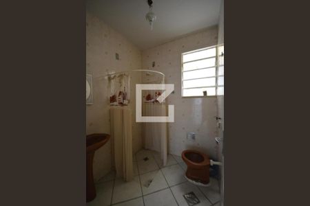 Apartamento para alugar com 55m², 2 quartos e sem vagaBanheiro