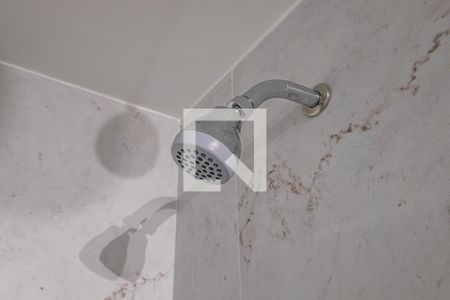 Banheiro de kitnet/studio para alugar com 1 quarto, 30m² em Pinheiros, São Paulo