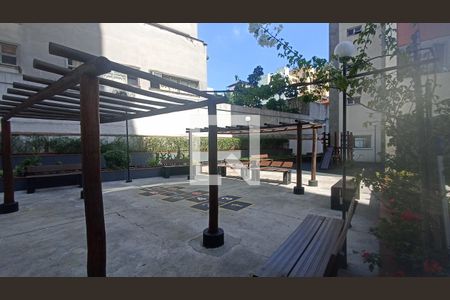 Apartamento à venda com 73m², 2 quartos e 1 vagaÁrea comum