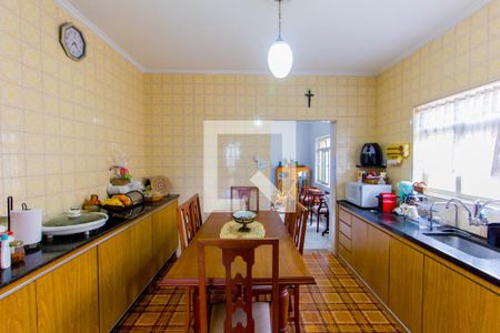 Casa à venda com 105m², 2 quartos e 3 vagas Casa à venda com 105m², 2 quartos e 3 vagasCozinha