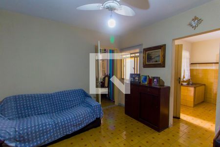 Casa à venda com 105m², 2 quartos e 3 vagas Casa à venda com 105m², 2 quartos e 3 vagasSala - Casa 2