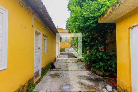 Casa à venda com 105m², 2 quartos e 3 vagas Casa à venda com 105m², 2 quartos e 3 vagasQuintal