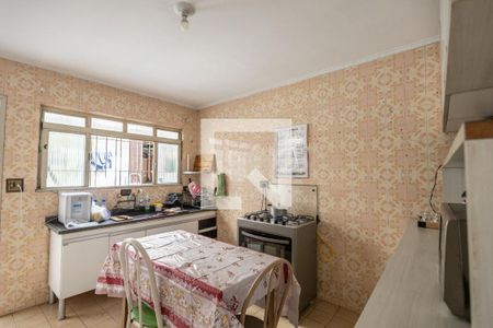 Casa à venda com 121m², 3 quartos e 2 vagasCozinha