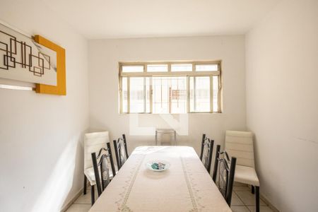 Casa à venda com 121m², 3 quartos e 2 vagasCopa