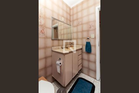 Casa para alugar com 250m², 3 quartos e 6 vagas Casa para alugar com 250m², 3 quartos e 6 vagasBanheiro Social