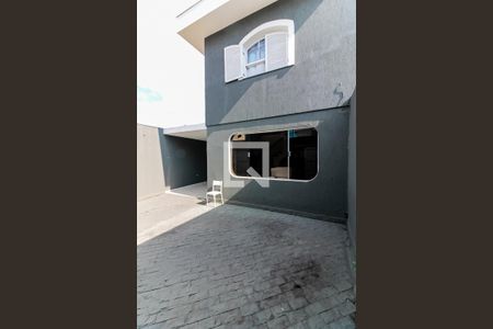 Casa para alugar com 250m², 3 quartos e 6 vagas Casa para alugar com 250m², 3 quartos e 6 vagasGaragem