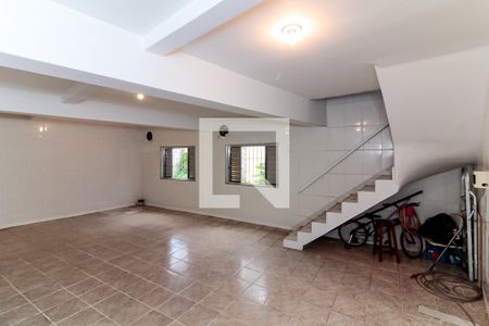 Casa para alugar com 250m², 3 quartos e 6 vagas Casa para alugar com 250m², 3 quartos e 6 vagasSalão de Festas