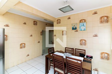 Casa para alugar com 250m², 3 quartos e 6 vagas Casa para alugar com 250m², 3 quartos e 6 vagasCopa e Cozinha