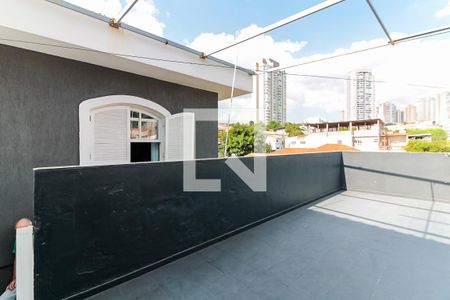 Casa para alugar com 250m², 3 quartos e 6 vagas Casa para alugar com 250m², 3 quartos e 6 vagasÁrea de Serviço