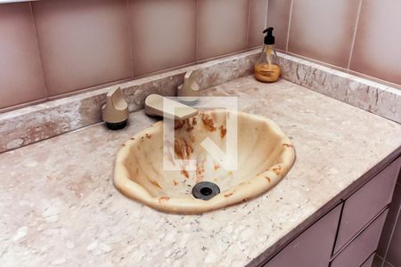 Casa para alugar com 250m², 3 quartos e 6 vagas Casa para alugar com 250m², 3 quartos e 6 vagasBanheiro Social