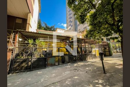 Casa à venda com 5 quartos, 264m² em Lourdes, Belo Horizonte