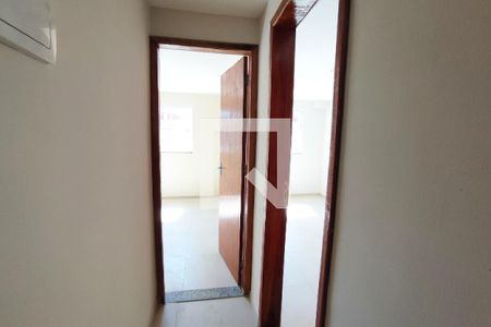 Hall do 2º Pav de casa de condomínio para alugar com 3 quartos, 100m² em Pechincha, Rio de Janeiro