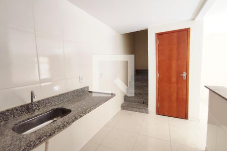 Cozinha - 1º Pav de casa de condomínio para alugar com 3 quartos, 100m² em Pechincha, Rio de Janeiro