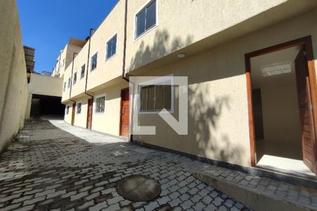Casa de condomínio para alugar com 100m², 3 quartos e 1 vagaÁrea Comum