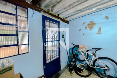 Casa à venda com 70m², 2 quartos e 1 vagaQuarto de Serviço